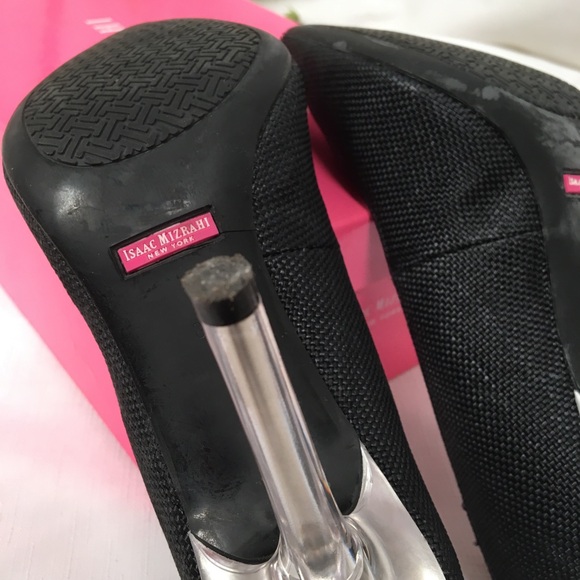 Isaac Mizrahi IsLeeza Textured Black Pumps with Clear Heel - Picture 9 of 15